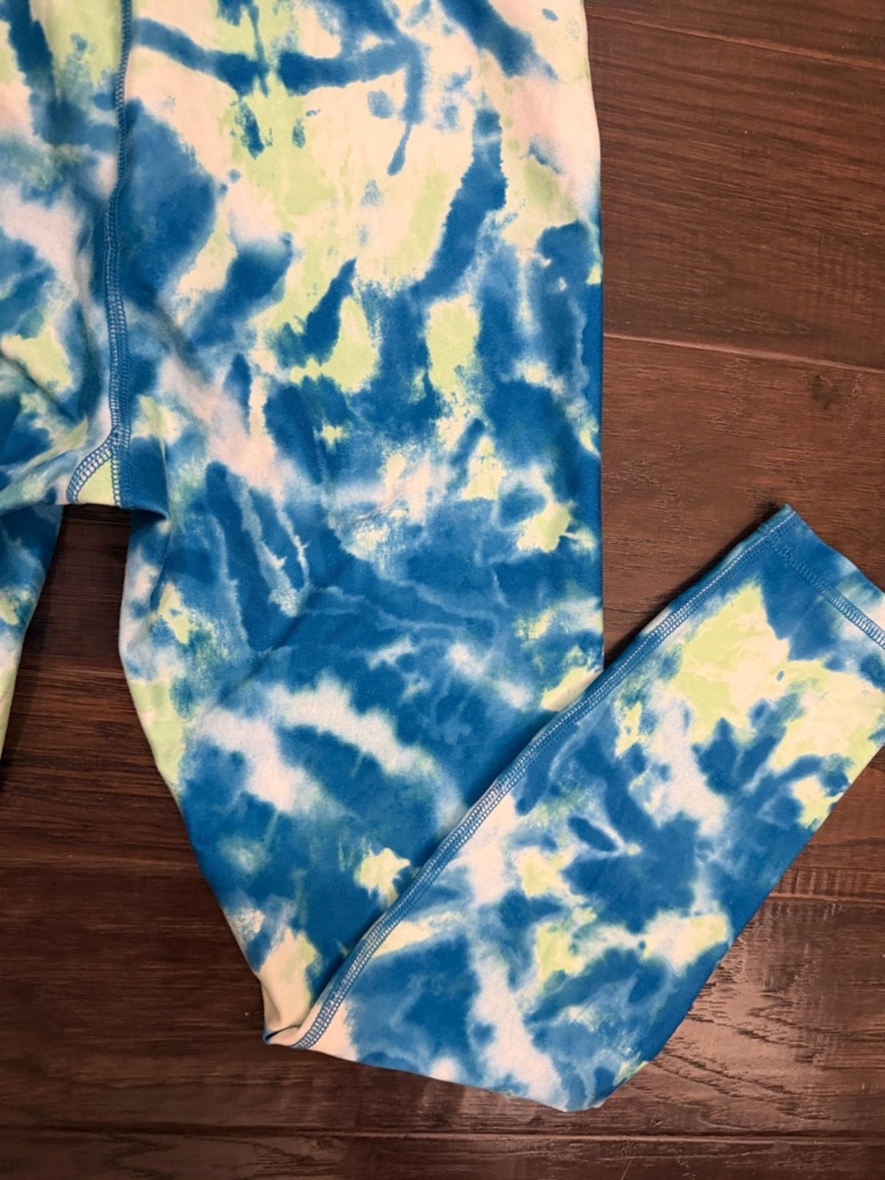 Wildfox Blue, Yellow & White Tie-Dye Leggings - Picture 11 of 12